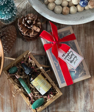 Load image into Gallery viewer, FACE OIL + AVENTURINE MASSAGER FACE ROLLER DUO
