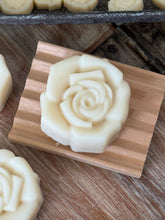 Load image into Gallery viewer, ROSE QUARTZ
